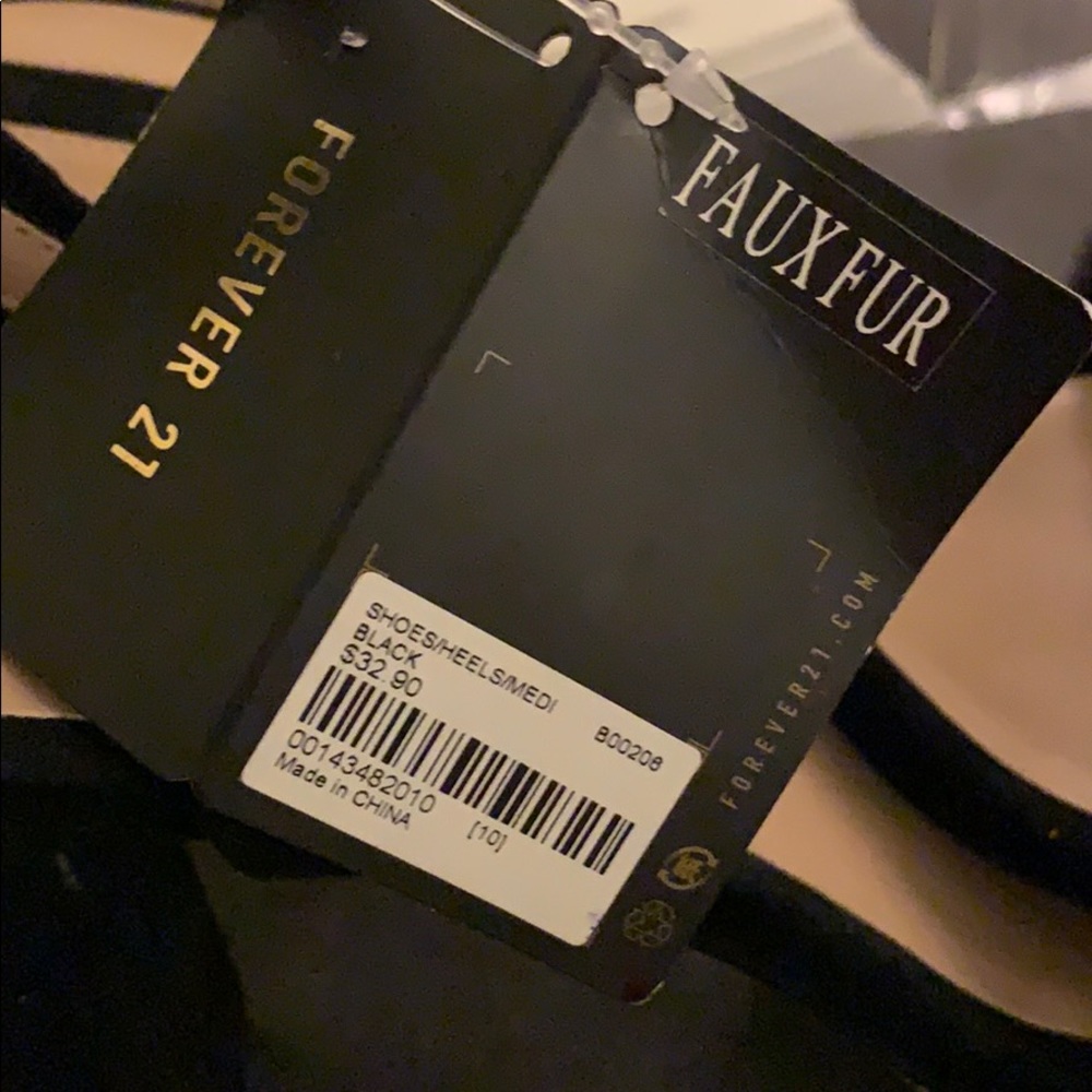 Black Forever 21 High Heels - Picture 3 of 3